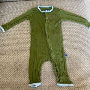 Kickee pants airplane bottom sleeper